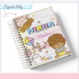 Agenda Escolar Baby Menina Arquivo Digital PDF 11 Agenda infantil com capa decorada por ilustrações de bebês, pipa e flores coloridas.