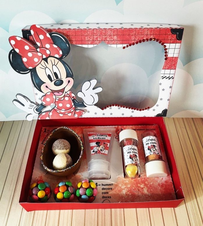 Arquivo De Corte Cesta Páscoa Minnie Vermelha Silhouette