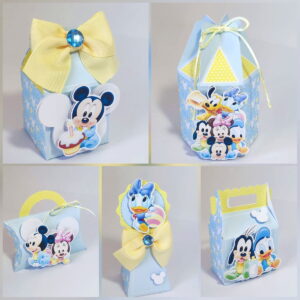 Arquivo de Corte Mickey Baby em Studio e PDF 9 Caixas de papel azul e amarelo com laços e personagens infantis impressos.