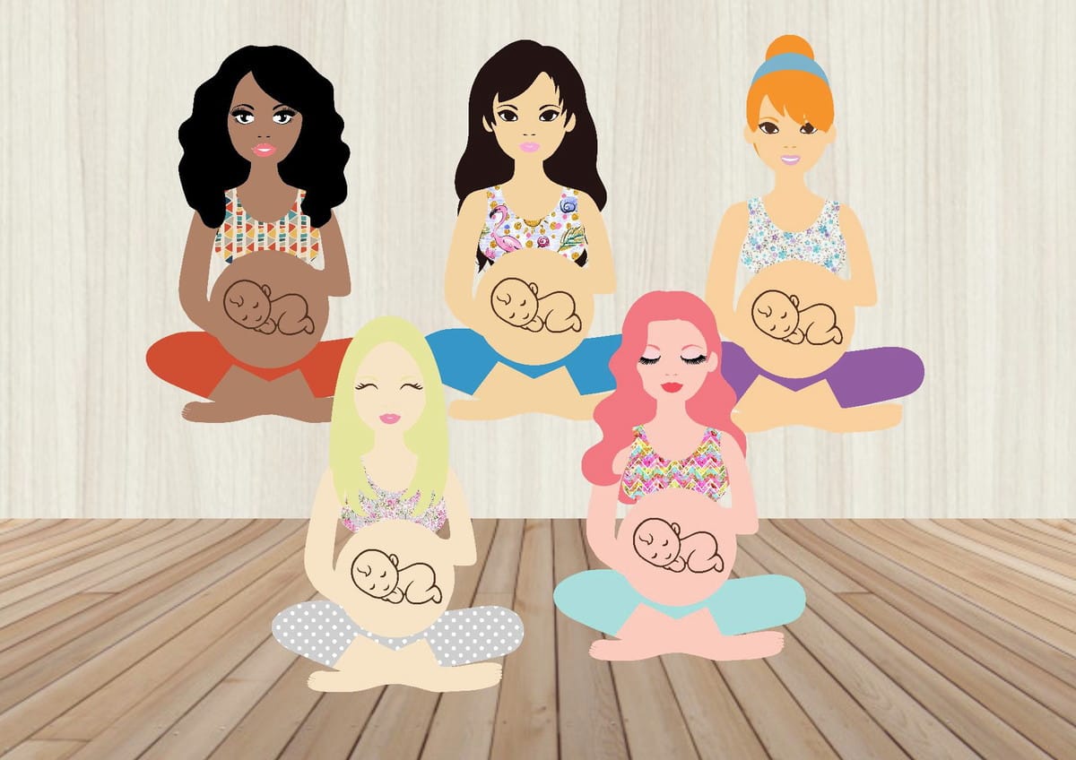 Topo de Bolo Gestante Studio Arquivo Digital Editável 1 Cinco mulheres grávidas sentadas em pose de ioga com bebês em suas barrigas.