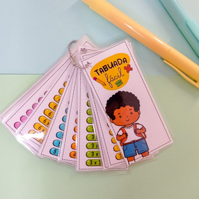 Arquivo Tabuada Fácil Volta às Aulas Menina e Menino Fofo