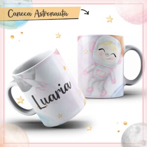 Duas canecas estampadas com ilustração de astronauta infantil e tema espacial em aquarela.