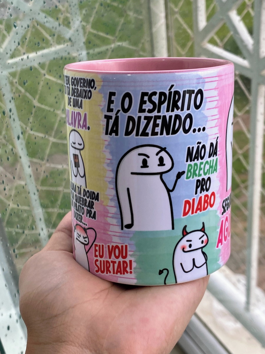PNG Caneca Flork A Alma Tá Doida para Sublimação 1 PNG Caneca Flork A Alma Tá Doida para Sublimação