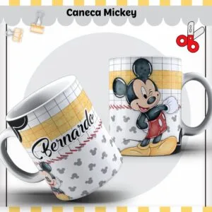 Arte Caneca Mickey Lindo 21 Duas canecas brancas estampadas com desenho de personagem infantil e nome escrito personalizado.