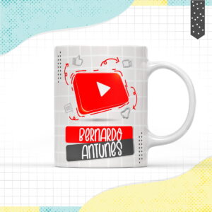 Caneca branca estampada com ícone de vídeo vermelho e texto personalizado.