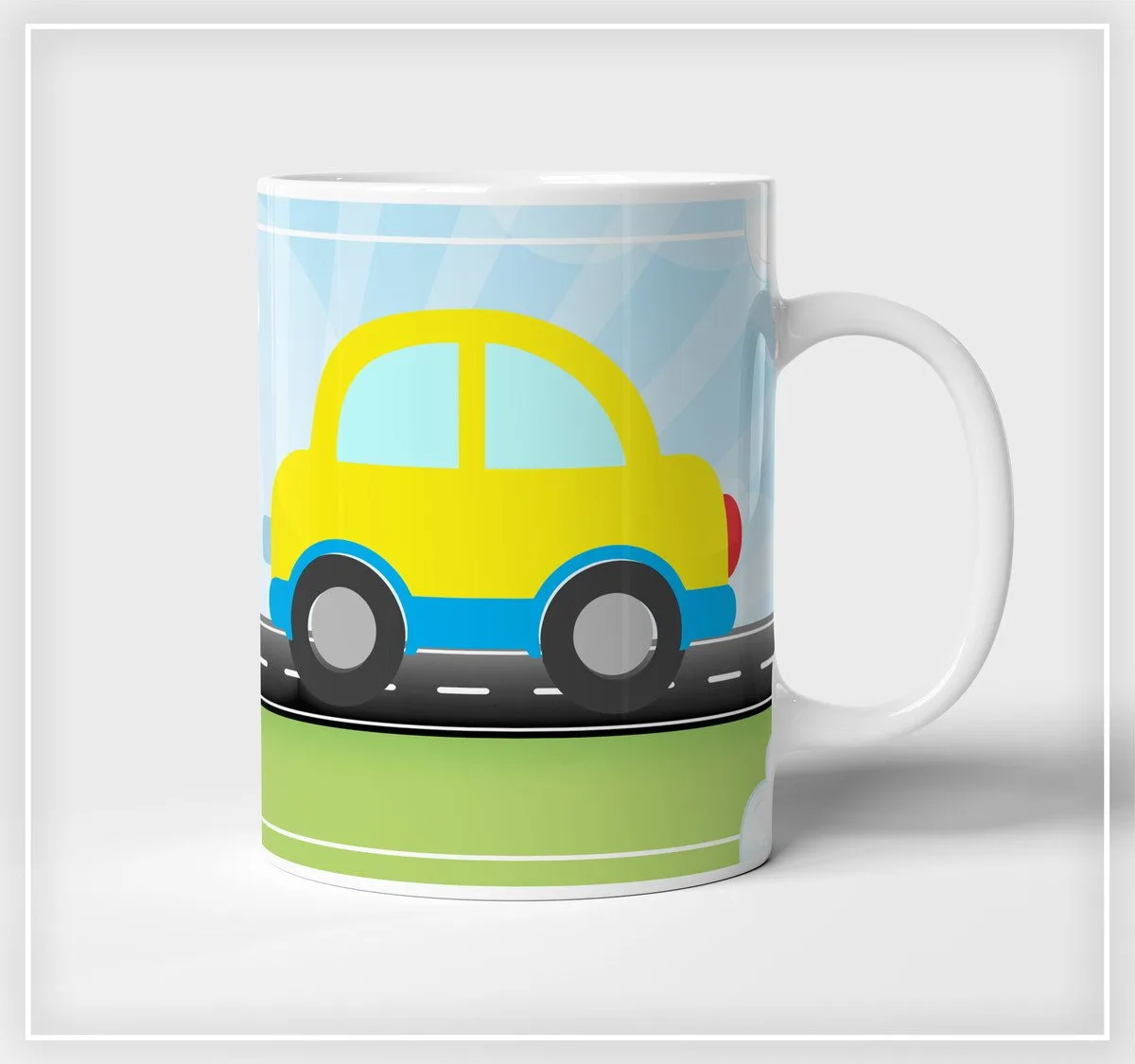 Arte Digital Caneca Carrinhos 2 Caneca branca com estampa de carro amarelo estilizado em uma estrada asfaltada