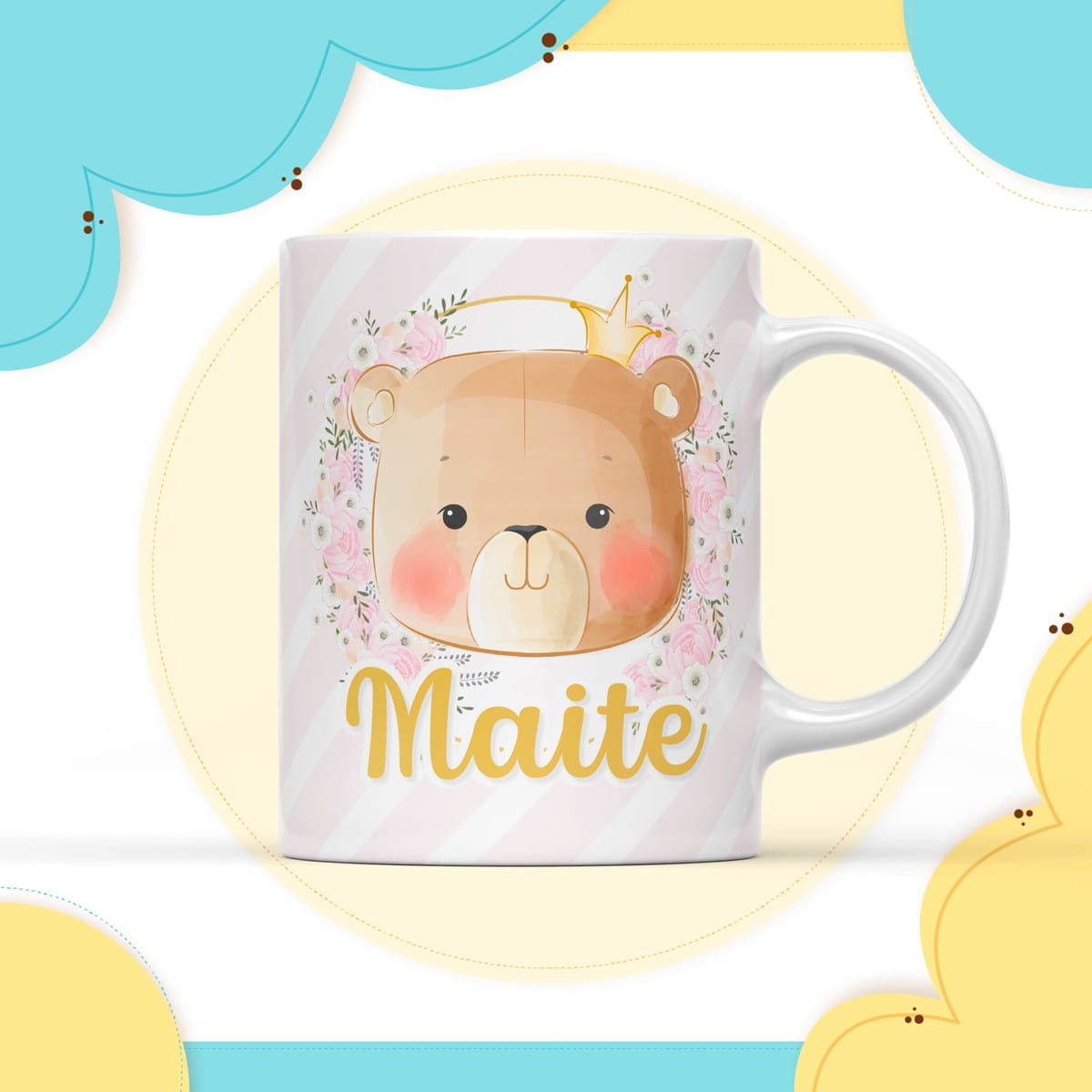 Arte Digital Caneca Ursinha Princesa em Aquarela 1 Caneca branca estampada com um urso fofo, coroa e flores em tons pastéis.