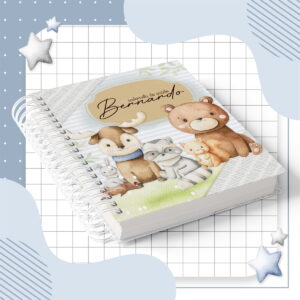 Caderneta de Saúde Infantil Tema Floresta para Menino 10 Capa digital para caderneta de saúde com animais da floresta e encadernação em espiral.
