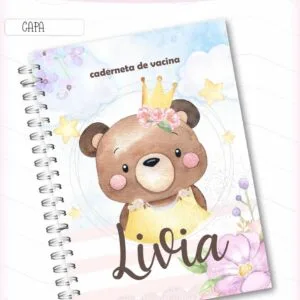 Capa de caderno em espiral com ilustração de ursinha coroa e flores