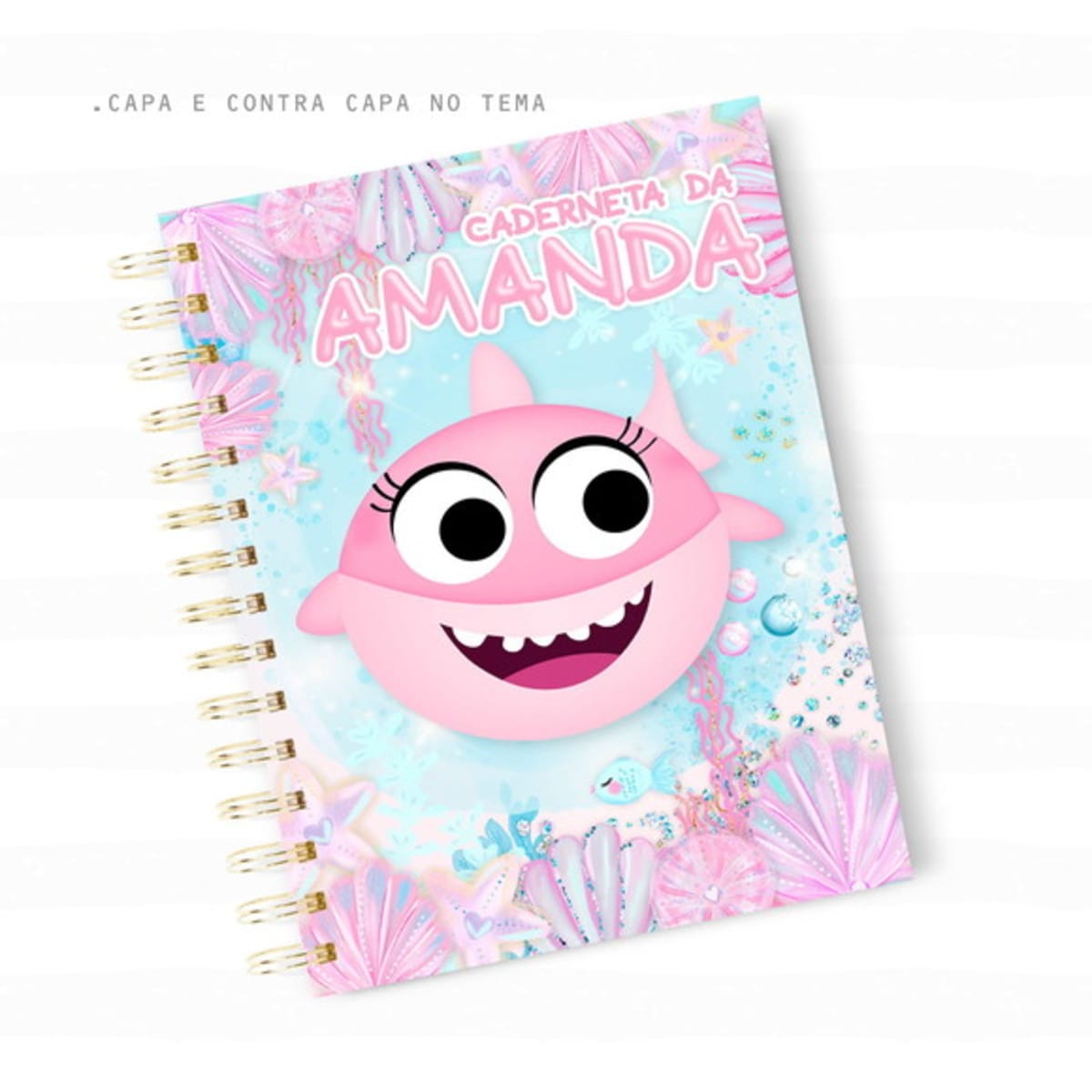 Caderneta de Vacina Baby Shark Menina em PDF para Imprimir 2 Caderno com tema infantil de fundo azul e ilustração de tubarão rosa.