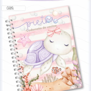 Caderno com tema fundo do mar contendo ilustração de tartaruga, peixe e elementos marinhos.
