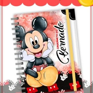 Caderno espiral personalizado com ilustração de personagem clássico sobre fundo vermelho e preto.