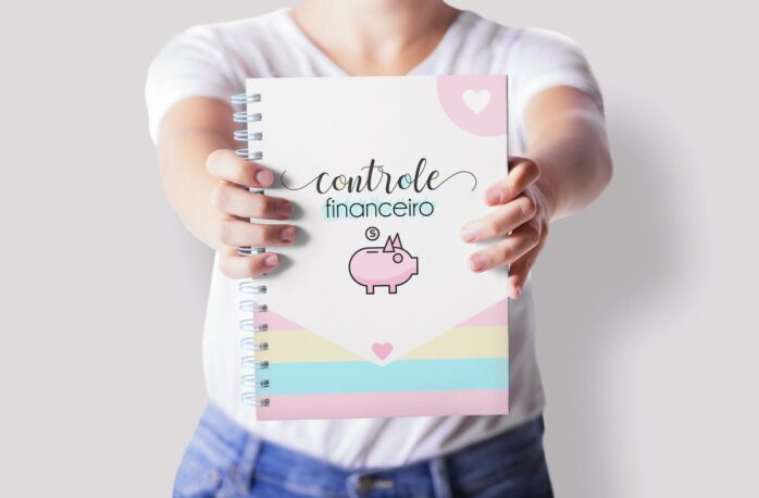 Caderno Controle Financeiro Feminino 04