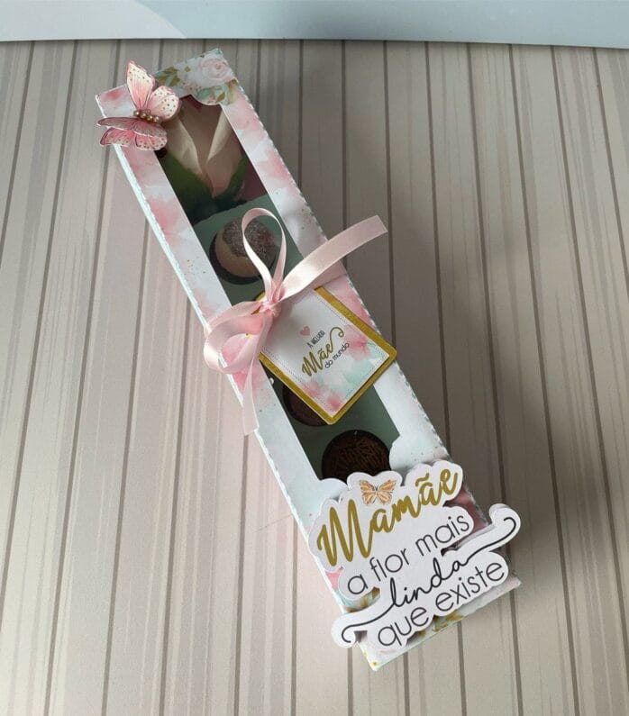 Caixa para 5 Doces e 1 Rosa