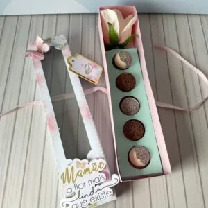 Caixa para 5 Doces e 1 Rosa
