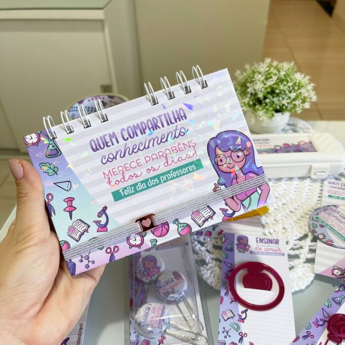Dia dos Professores Roxo