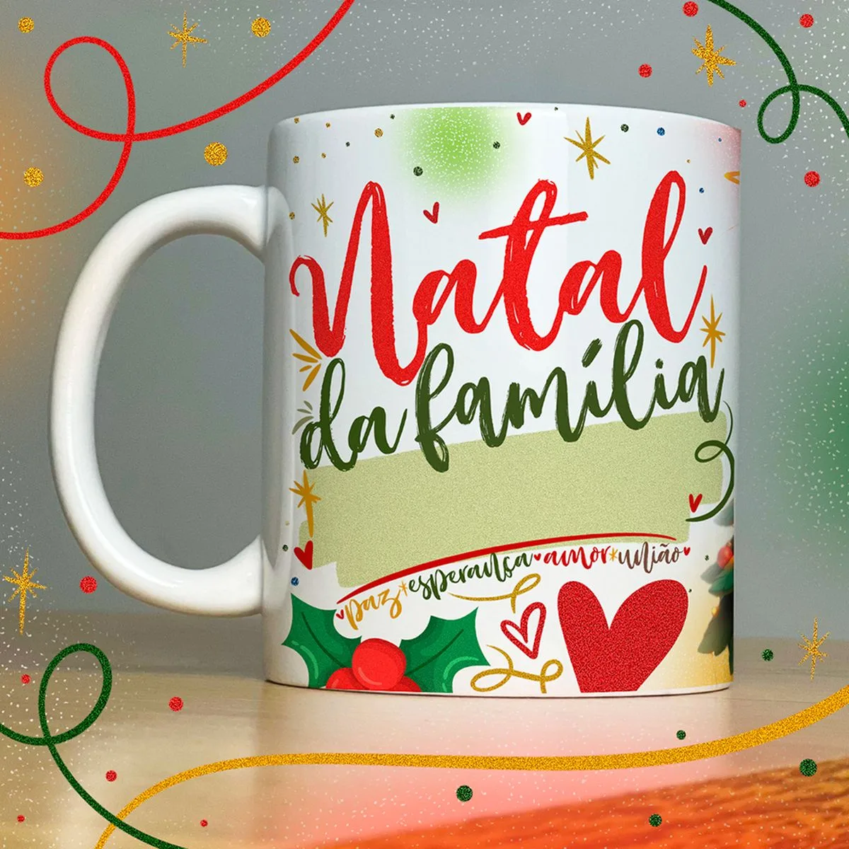 Estampas Caneca Natal Lindas Frases e Mensagens Natalinas 9 Caneca branca estampada com tema natalino, escritas coloridas e decorações festivas sobre superfície.