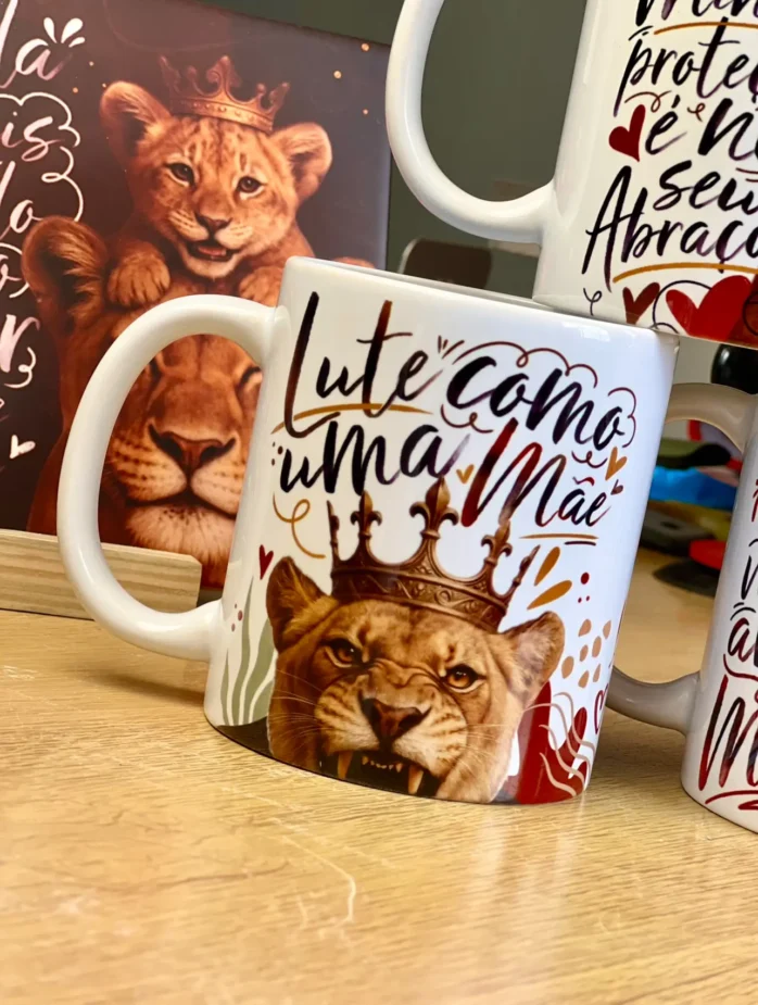 Kit de Designs para Caneca Dia das Mães - Tema Mãe Leoa