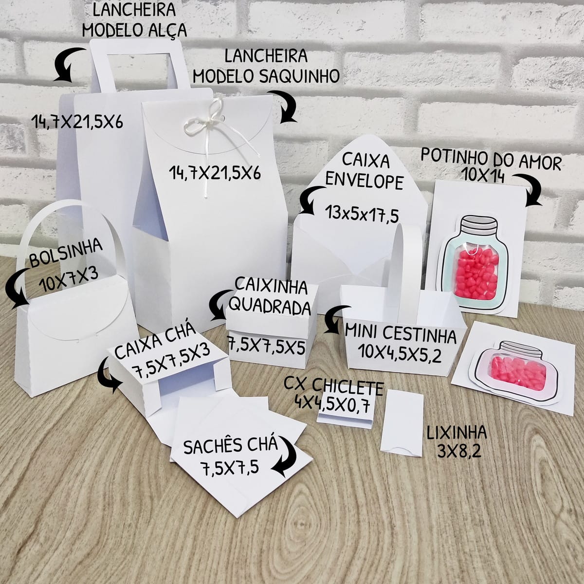 Kit Digital de Moldes Limpos para Papelaria Criativa 1 Diversas embalagens de papel branco com textos explicativos de tamanhos e modelos.