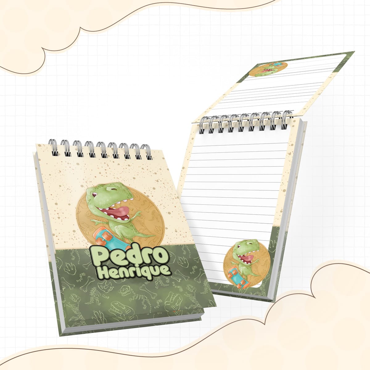 Kit Escolar Dinossauro Arquivo Digital para Imprimir 3 Arte digital de dois cadernos espirais com dinossauro, um fechado e outro aberto.