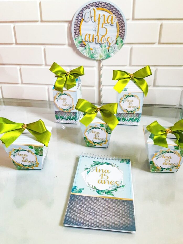Kit Festa Só um bolinho 15 ANOS Folhagem