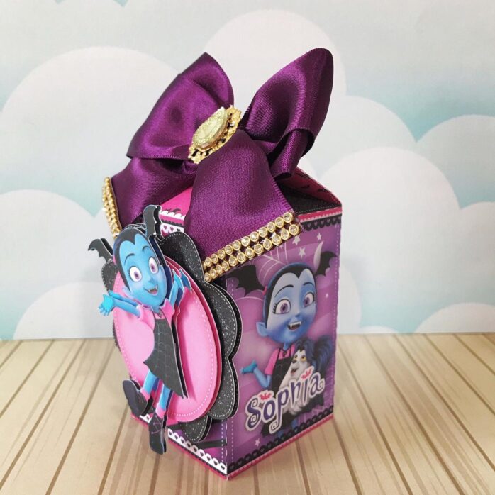 Kit Festa Só um bolinho Vampirina