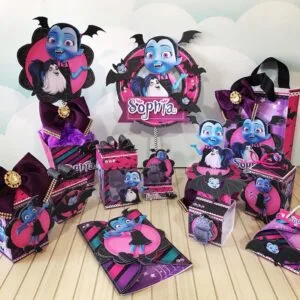 Kit Festa Só um bolinho Vampirina 3 Kit Festa Só um bolinho Vampirina