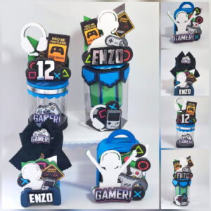 Kit Festa Video Game Luxo Digital com Studio e PDF 11 Decorações digitais temáticas de videogame com designs de controles, fones e frases de jogos.