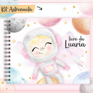 Caderno com ilustração de um astronauta infantil, planetas e estrelas em aquarela.
