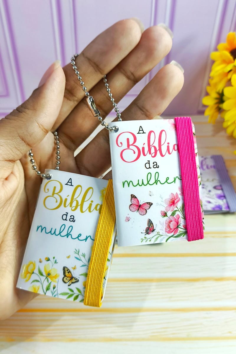 Mini Bíblia Chaveiro Feminino em PNG e PDF 3 Mini Bíblia Chaveiro Feminino em PNG e PDF - Imagem 3