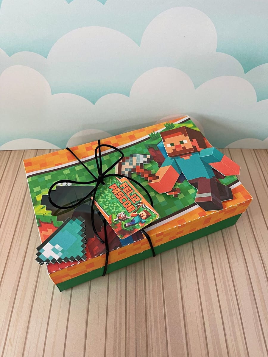 Mini Confeiteiro Minecraft Arquivo Digital para Imprimir 4 Design de caixa de presente com tema de blocos, personagem, picareta e tag.
