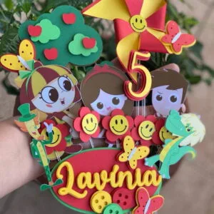 Topo de Bolo Emília Camadas